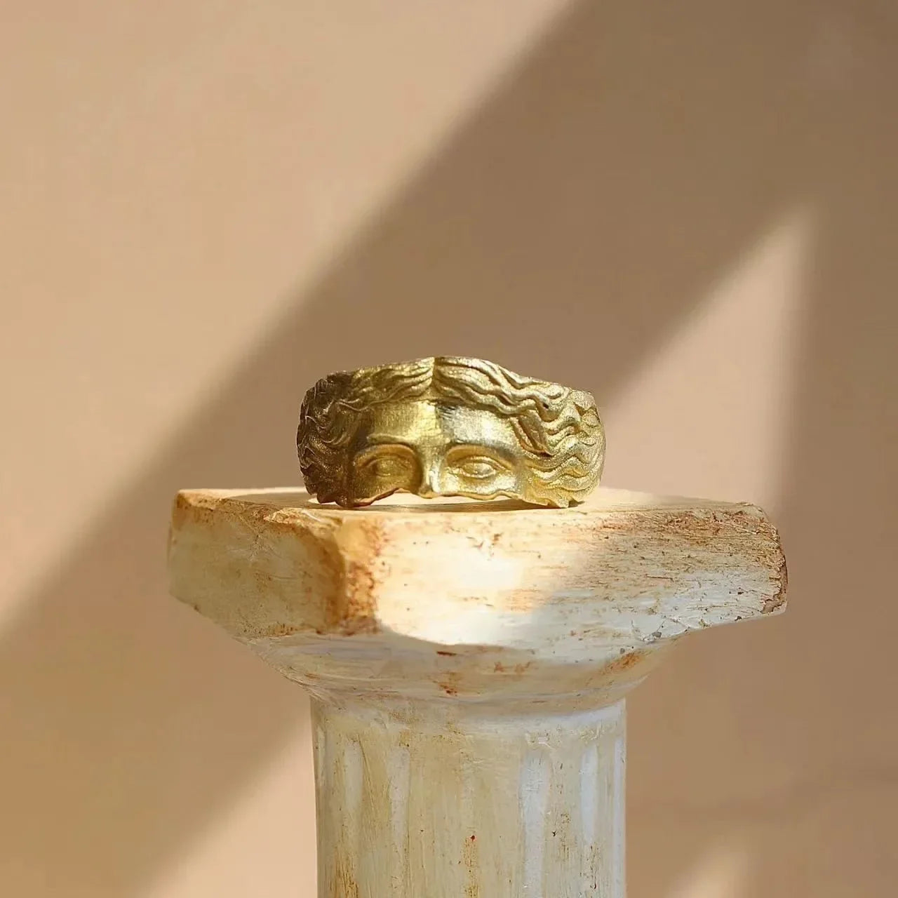 Abstract Face Sculpture Ring