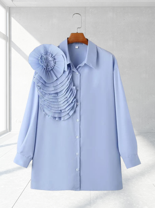 Elegant and Sophisticated Shirt with Floral Appliqué