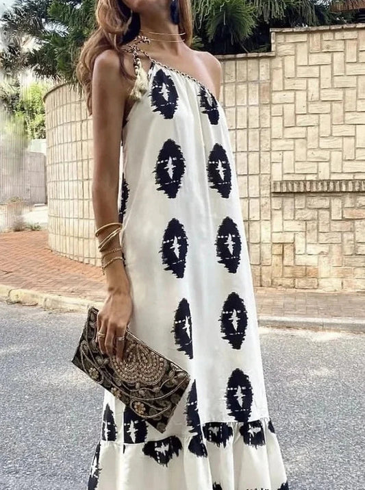 Robe midi allure asymétrique